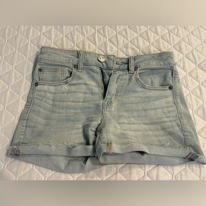 American Eagle Hi Rise Shortie Short, Size 2, Light Wash